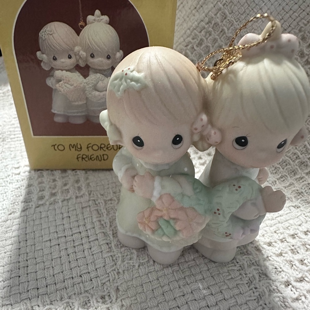 Precious Moments Cream and Pink Party Decorations
